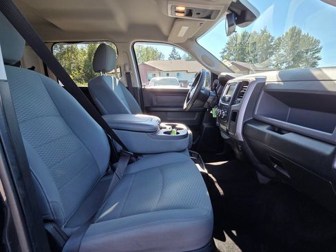 Used 2015 RAM 2500 Tradesman w/ Chrome Appearance Group AWD/4WD image 23