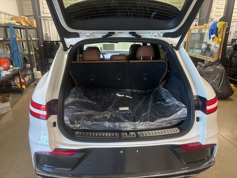 New 2026 Genesis GV70 2.5T Advanced image 31