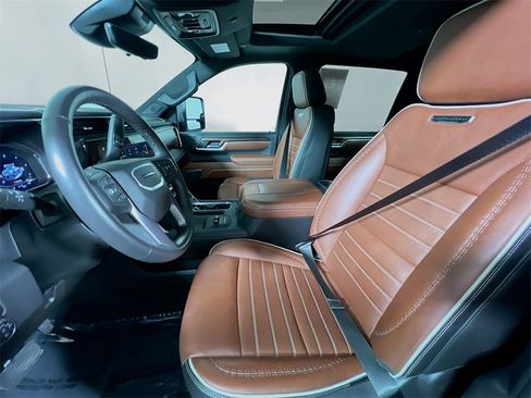 Used 2025 GMC Sierra 3500 Denali Ultimate image 19