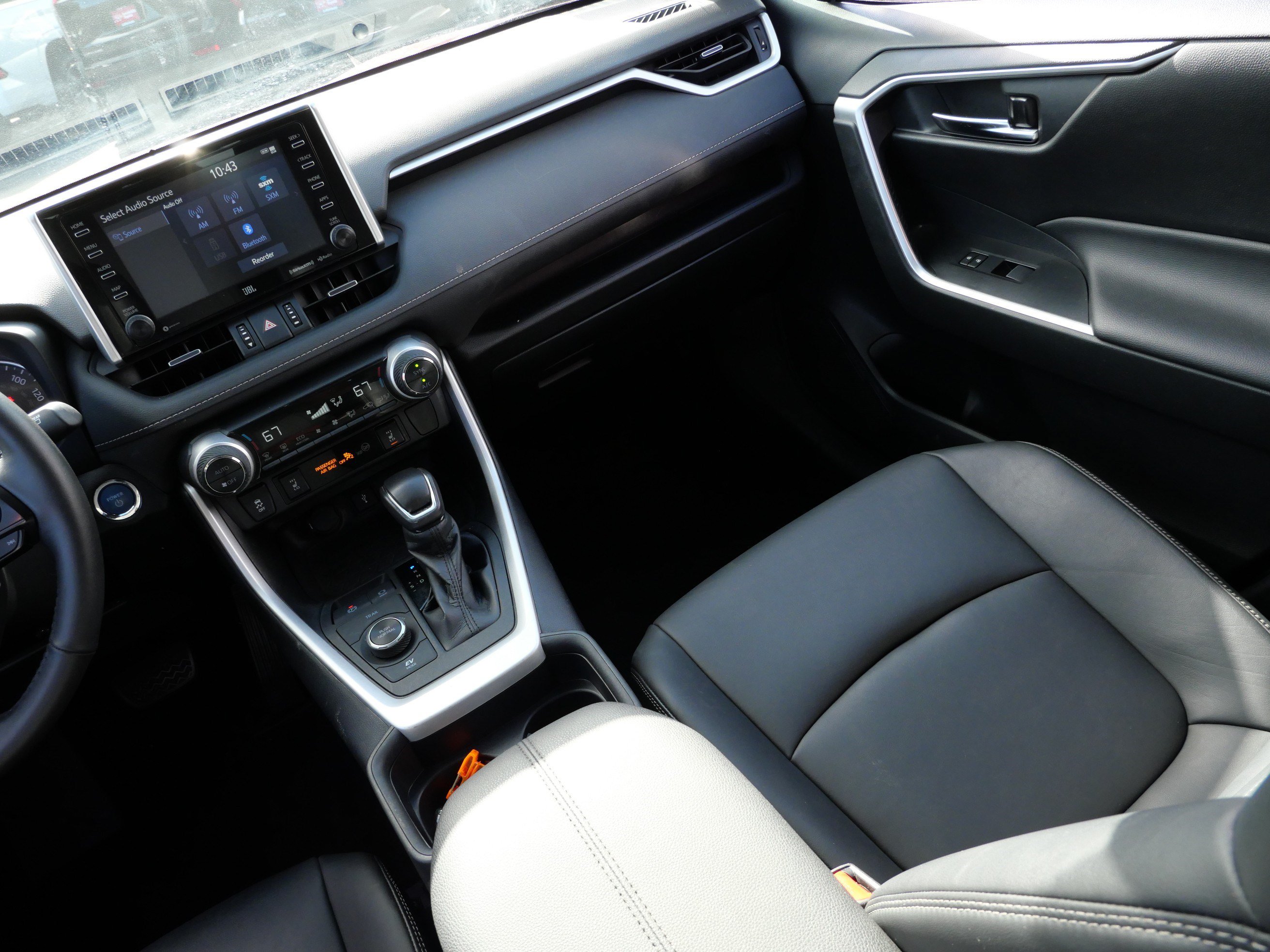Certified 2021 Toyota RAV4 XLE Premium AWD/4WD image 11