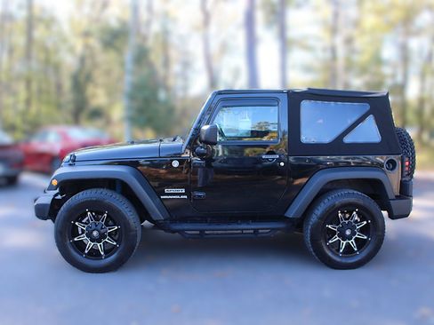 Used 2015 Jeep Wrangler Sport image 6