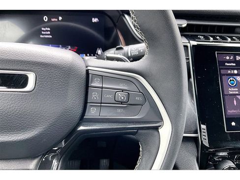 Used 2023 Jeep Grand Cherokee L Laredo AWD/4WD image 19