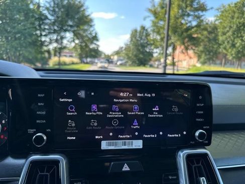 Used 2023 Kia Sorento SX FWD image 11