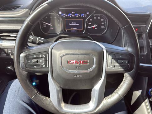 Used 2021 GMC Yukon SLT w/ SLT Luxury Plus Package AWD/4WD image 4