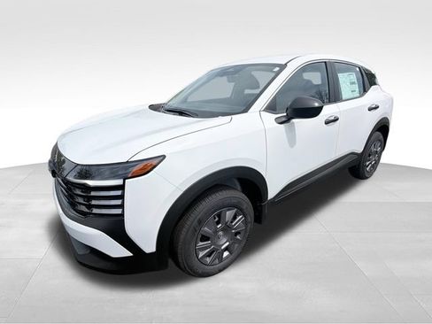 New 2026 Nissan Kicks S FWD image 4