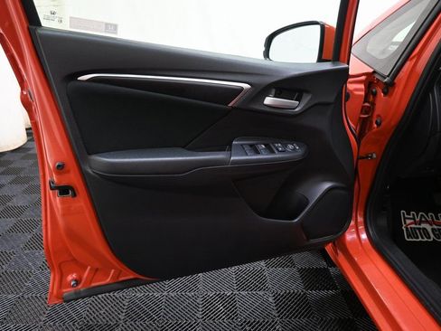 Used 2018 Honda Fit LX image 25