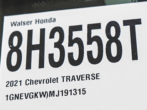 Used 2021 Chevrolet Traverse LT AWD/4WD image 31
