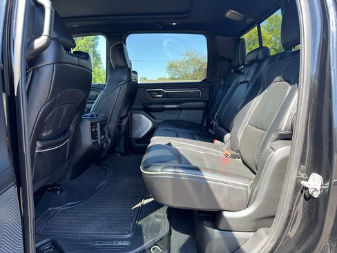 Used 2019 RAM 1500 Limited AWD/4WD image 16