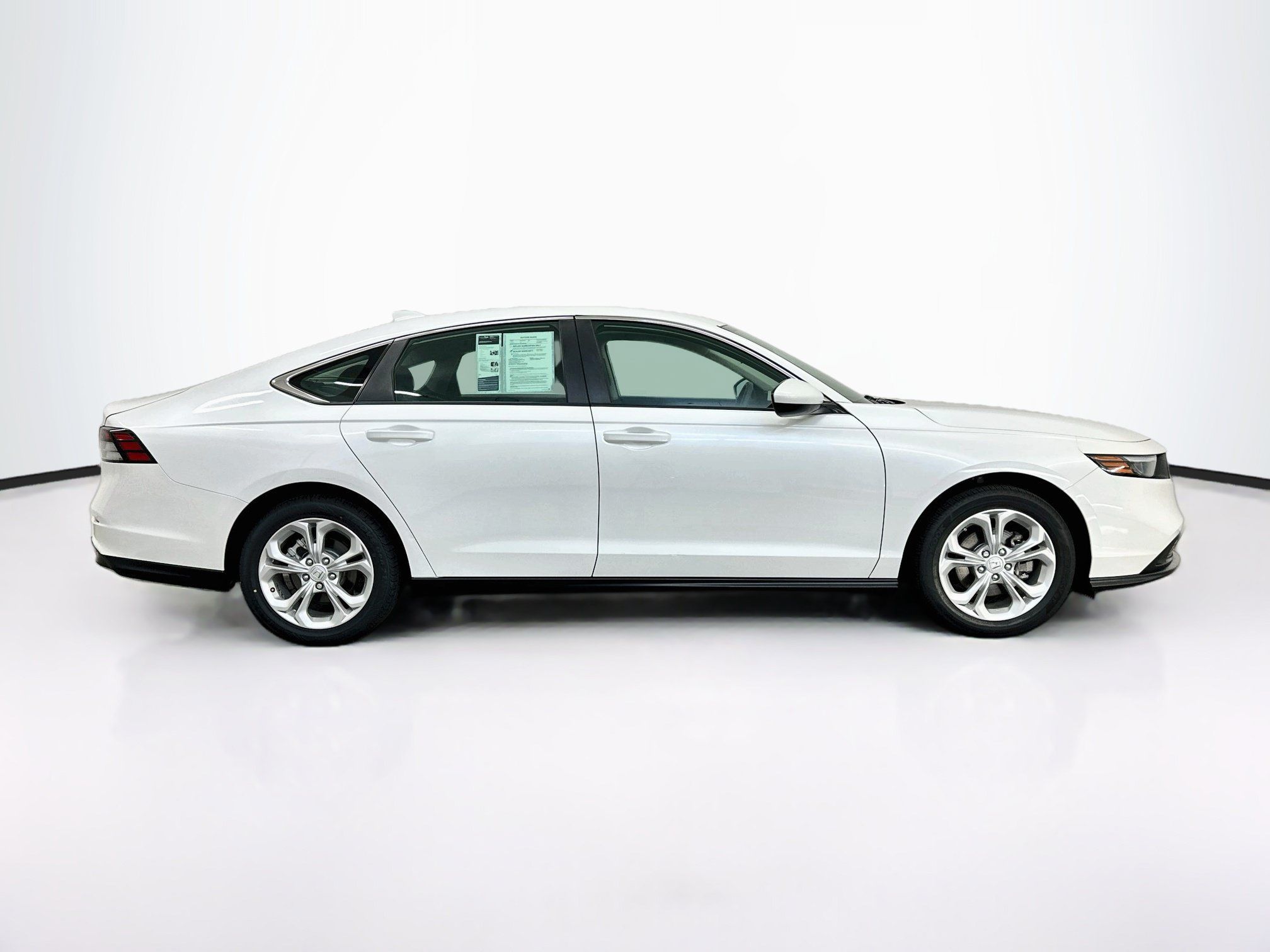 Used 2023 Honda Accord LX image 10