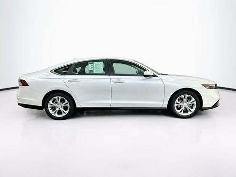 Used 2023 Honda Accord LX image 10