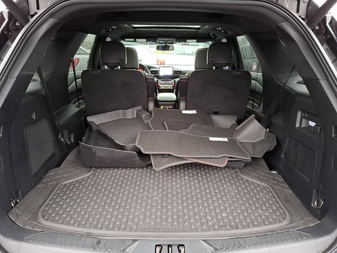 Certified 2023 Ford Explorer ST-Line w/ Class IV Trailer Tow Package image 30