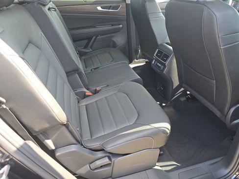 New 2026 Volkswagen Atlas SEL image 18