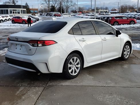 Used 2022 Toyota Corolla LE image 13