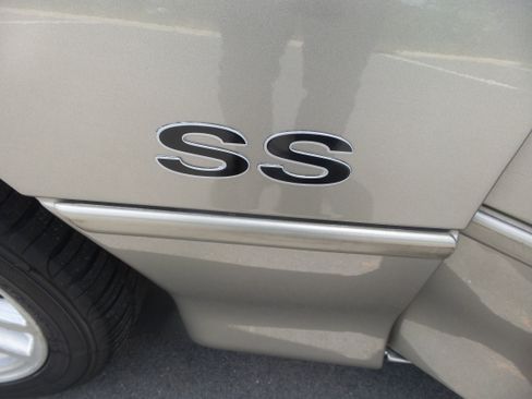 Used 2001 Chevrolet Camaro Z28 w/ SS Performance/Appearance Pkg image 21