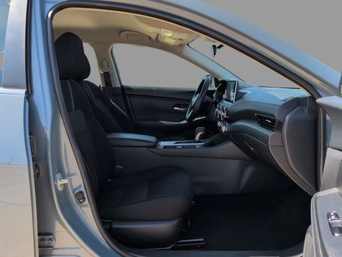 Used 2024 Nissan Sentra SV FWD image 19