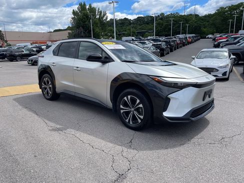 Used 2024 Toyota bZ4X AWD w/ Weather Package image 6