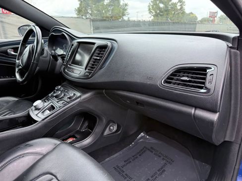 Used 2015 Chrysler 200 S w/ Navigation & Sound Group I image 19