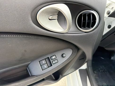 Used 2019 Nissan 370Z Touring Sport RWD image 15