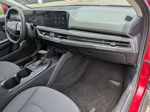 Used 2025 Kia K4 FWD image 23