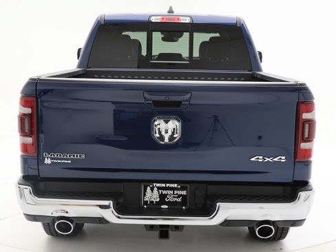 Used 2024 RAM 1500 Laramie AWD/4WD image 7