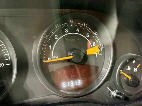 Used 2015 Jeep Patriot Sport w/ Power Value Group AWD/4WD image 13