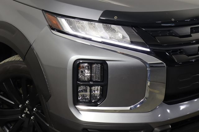 Used 2025 Mitsubishi Outlander Sport AWD image 41