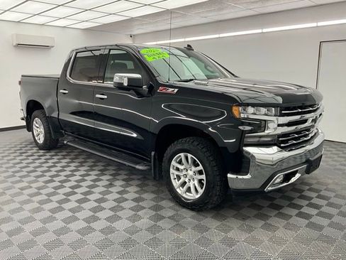 Used 2020 Chevrolet Silverado 1500 LTZ w/ LTZ Convenience Package image 3