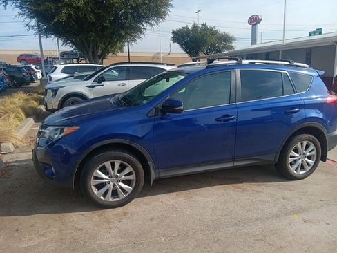 Used 2014 Toyota RAV4 Limited image 1