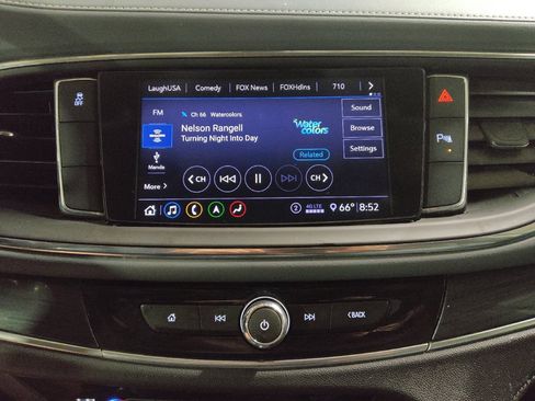 Used 2020 Buick Enclave Essence w/ Sport Touring Edition image 25