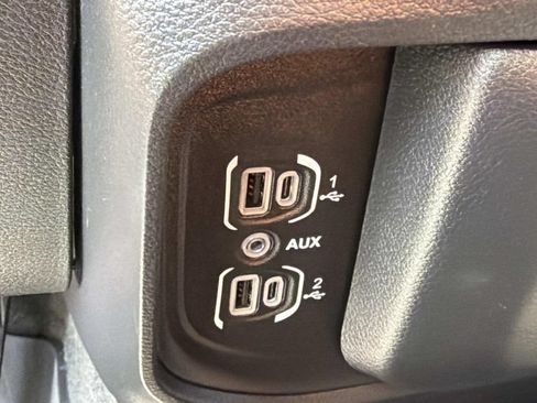 Used 2023 RAM 1500 Big Horn AWD/4WD image 27