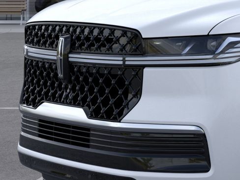 New 2026 Lincoln Navigator L Reserve AWD/4WD image 38