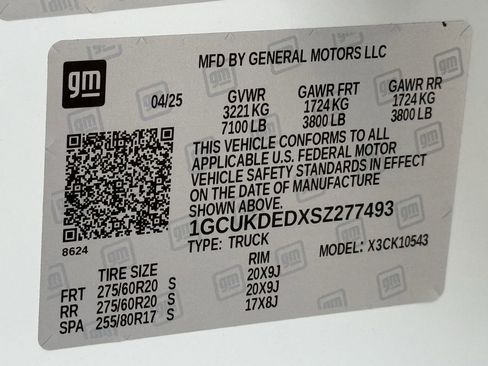 Certified 2025 Chevrolet Silverado 1500 LT image 26