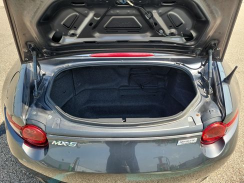 Used 2016 MAZDA MX-5 Miata Grand Touring RWD image 7