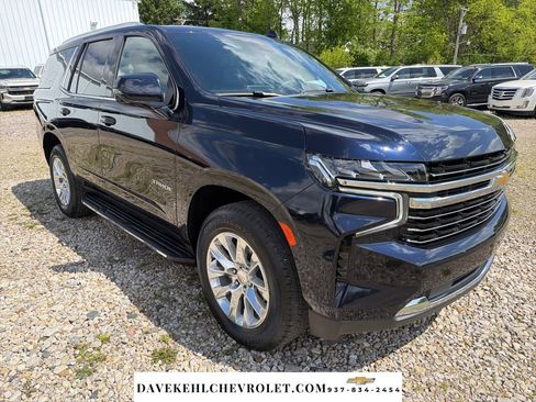 Used 2023 Chevrolet Tahoe LT w/ Luxury Package AWD/4WD image 8