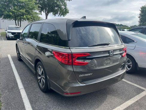 Certified 2021 Honda Odyssey Touring image 3