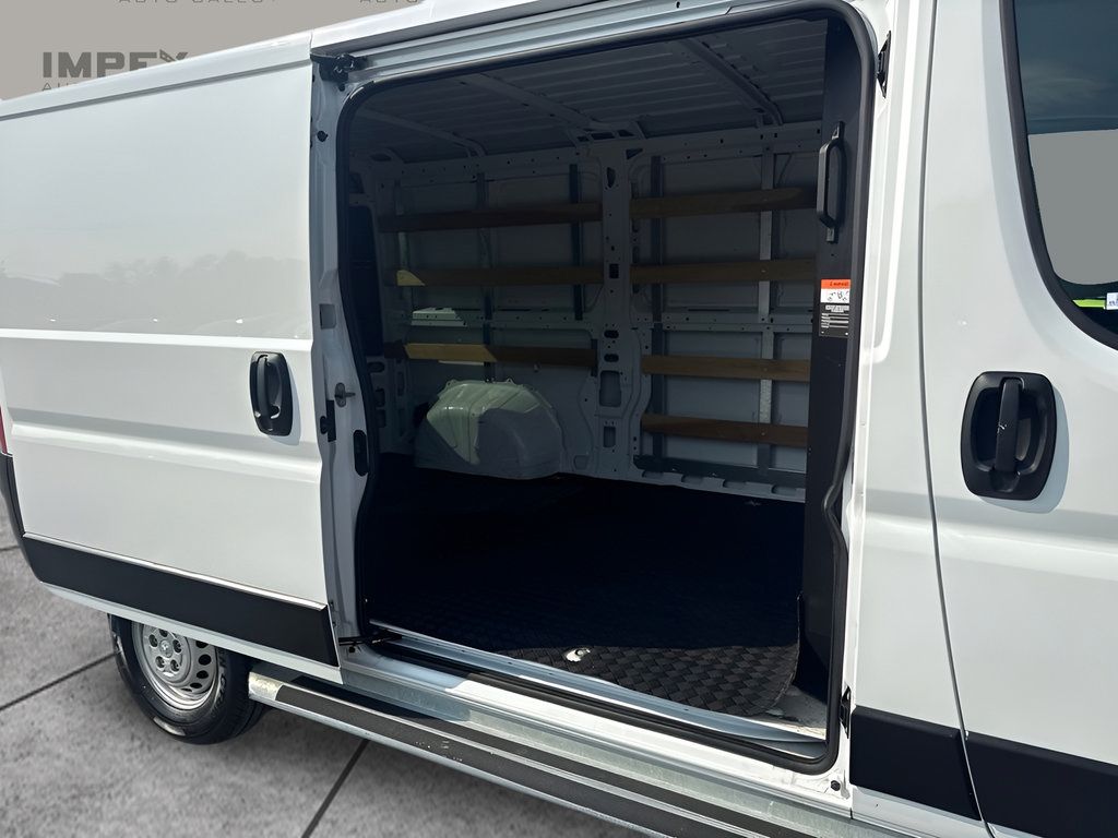 Used 2025 RAM ProMaster 2500 w/ U-Haul Equipment Group FWD image 25
