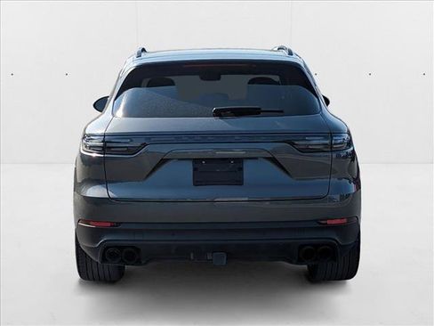 Used 2023 Porsche Cayenne S image 7