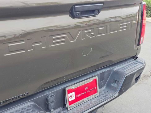 Used 2024 Chevrolet Colorado Z71 w/ Z71 Convenience Package 2 AWD/4WD image 15