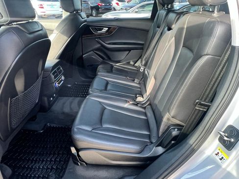 Used 2018 Audi Q7 3.0T Prestige AWD/4WD image 30