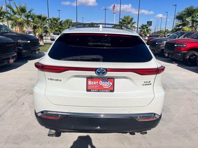 Used 2021 Toyota Venza XLE w/ Softex Package AWD/4WD image 5
