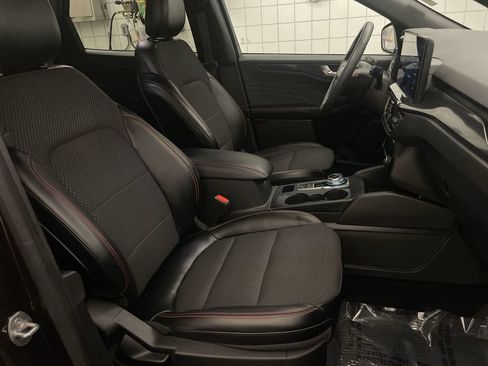 Used 2023 Ford Escape ST-Line w/ Tech Pack #1 AWD/4WD image 21