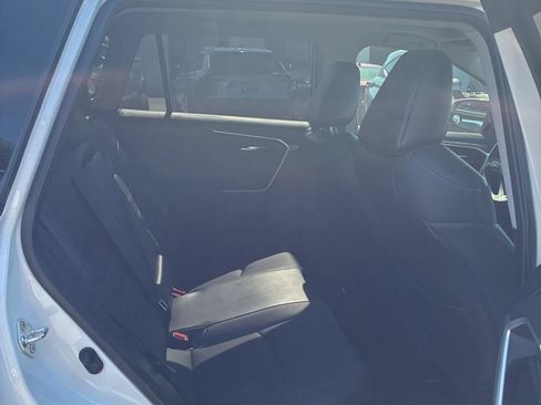 Certified 2022 Toyota RAV4 Limited AWD/4WD image 9