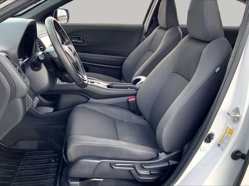 Used 2022 Honda HR-V Sport image 8
