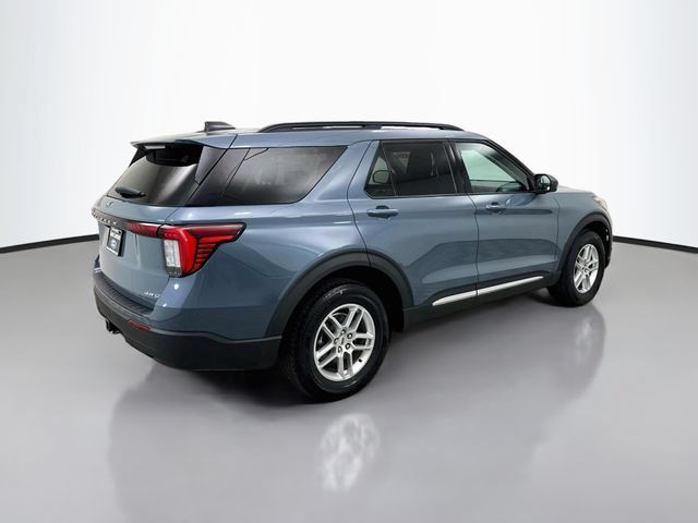 Used 2025 Ford Explorer Active AWD/4WD image 7