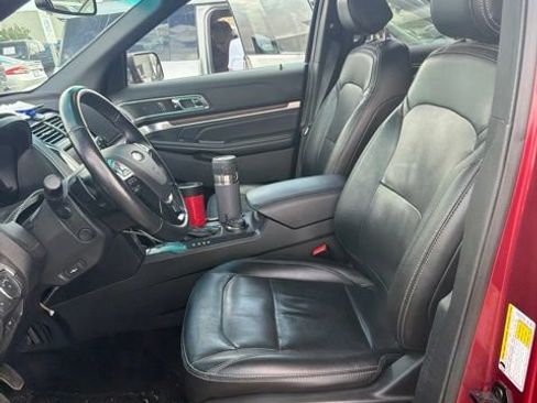Used 2017 Ford Explorer Limited AWD/4WD image 11