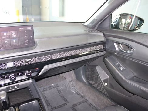 Used 2023 Honda Accord Sport image 20