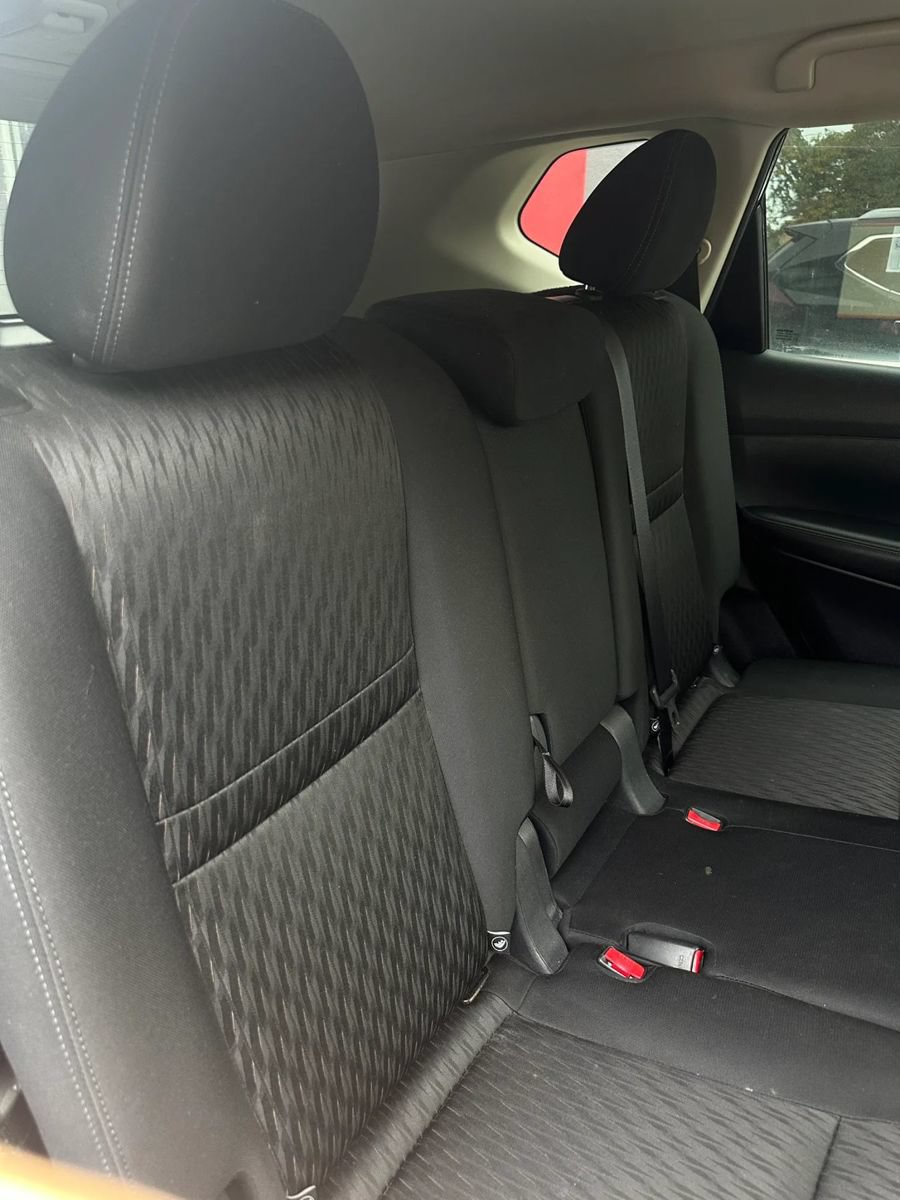 Used 2019 Nissan Rogue SV AWD/4WD image 15