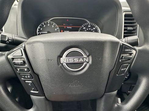Used 2022 Nissan Frontier SV image 20