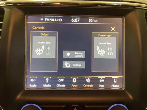 Used 2018 Jeep Grand Cherokee Laredo image 26