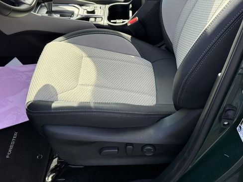 Used 2024 Subaru Forester Premium image 18